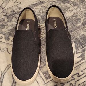 Toms Men’s Black Canvas Slip-On Sneakers with Cream Sole